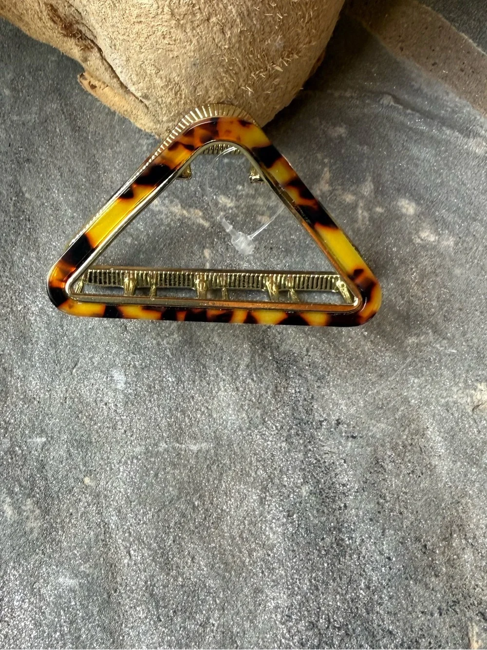 New🌟Anthropologie-Tortoise shell Triangle Metal Hair Clip